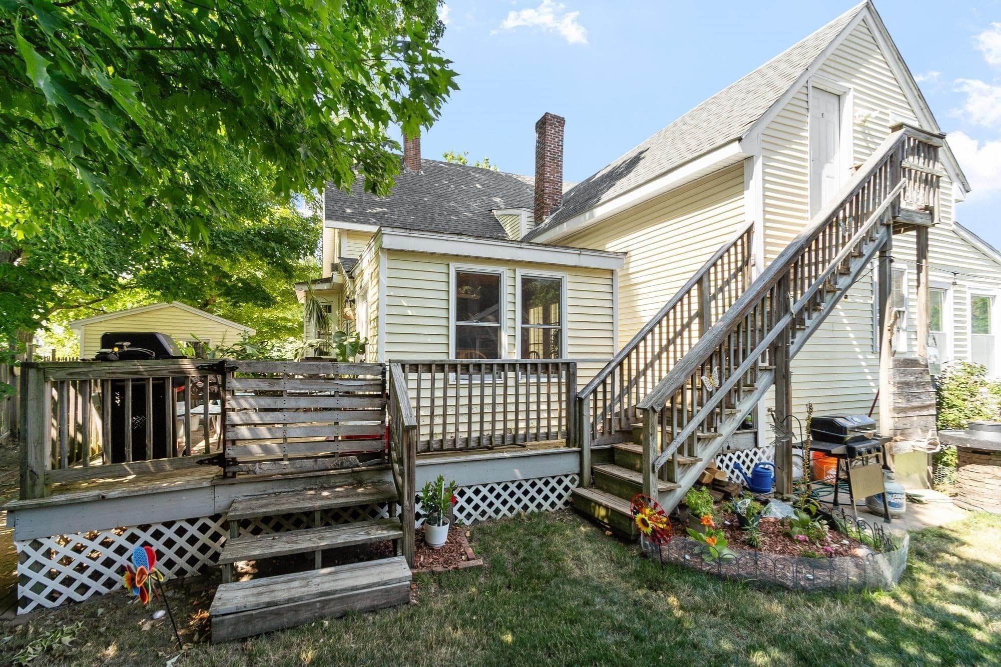 Multi Family at 19 Main St, Shirley MA 01464, photo 6 of 41