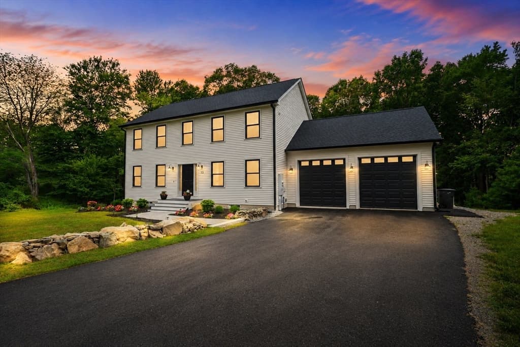 33 Downfall Road, Newbury MA 01922