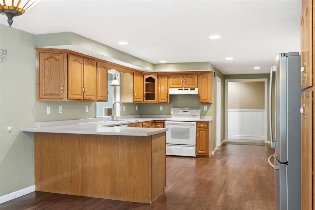 7 Rising Sun Ln, West Bridgewater MA 02379 photo 6