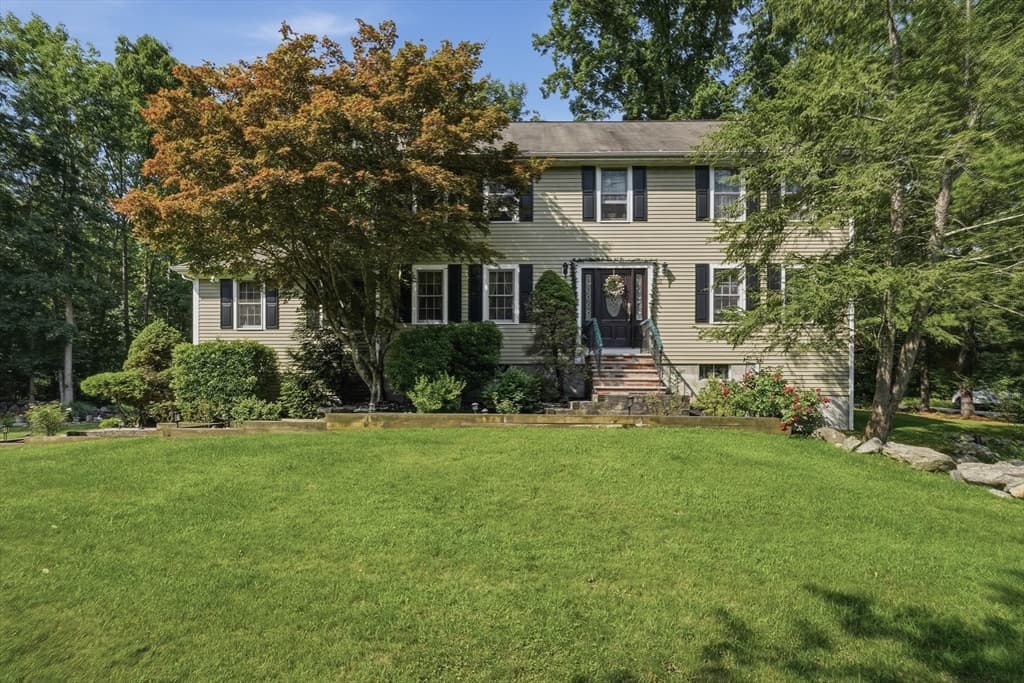 301 Winch St, Framingham MA 01701