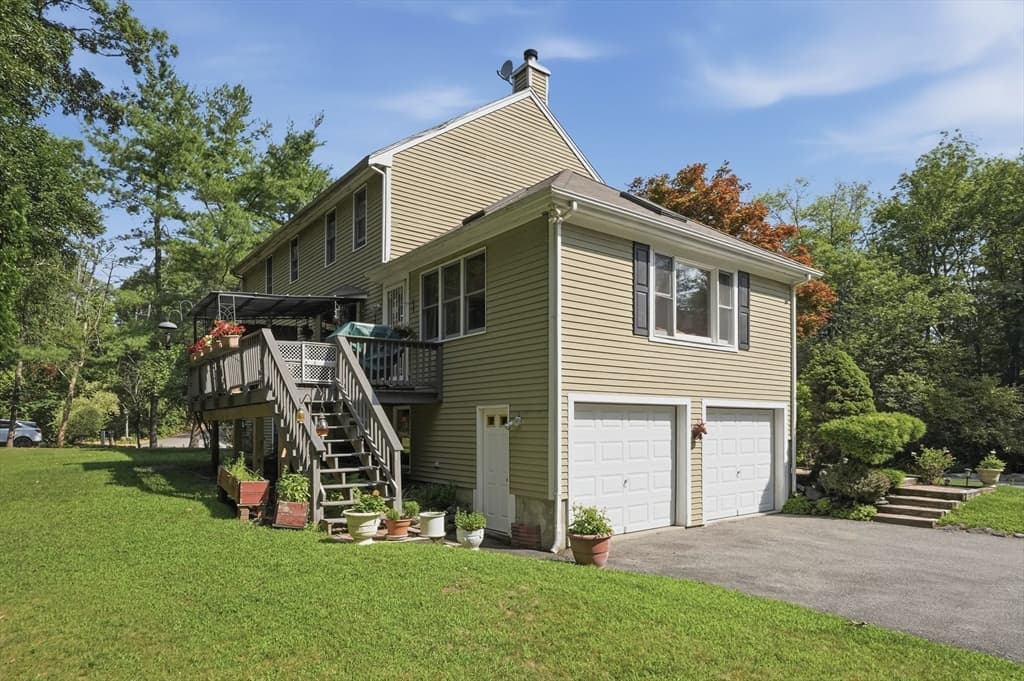 301 Winch St, Framingham MA 01701 photo 4