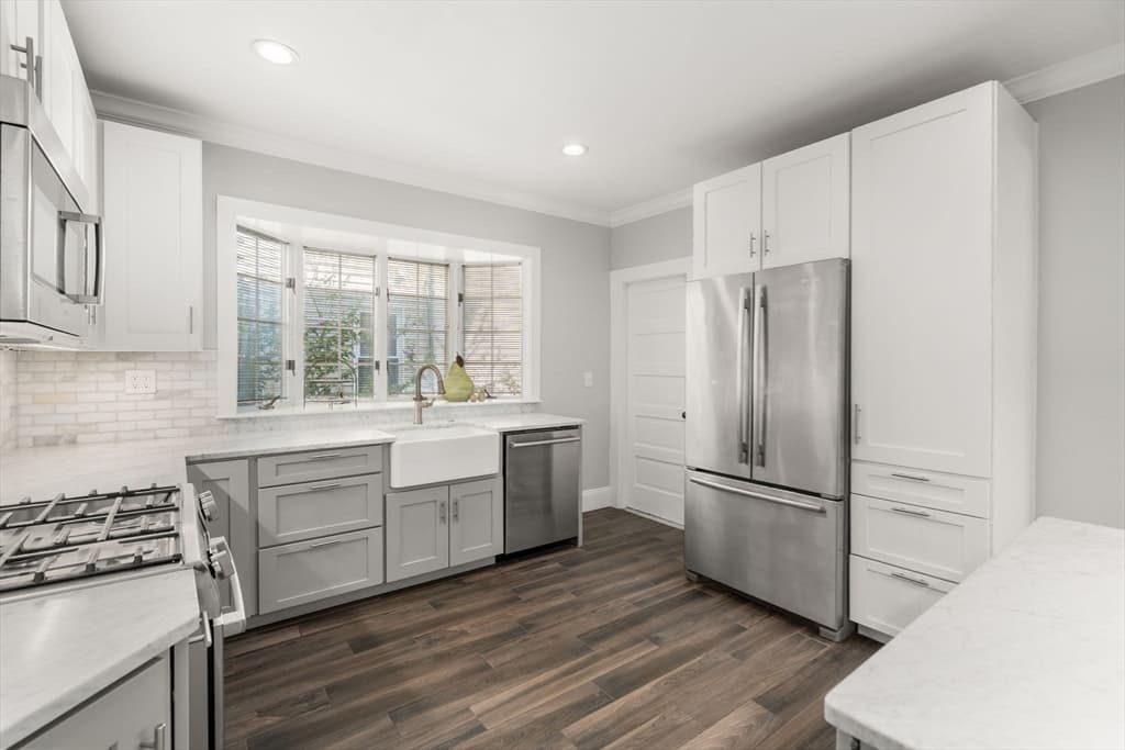 26 Hinckley St # 1, Boston MA 02125 photo 2