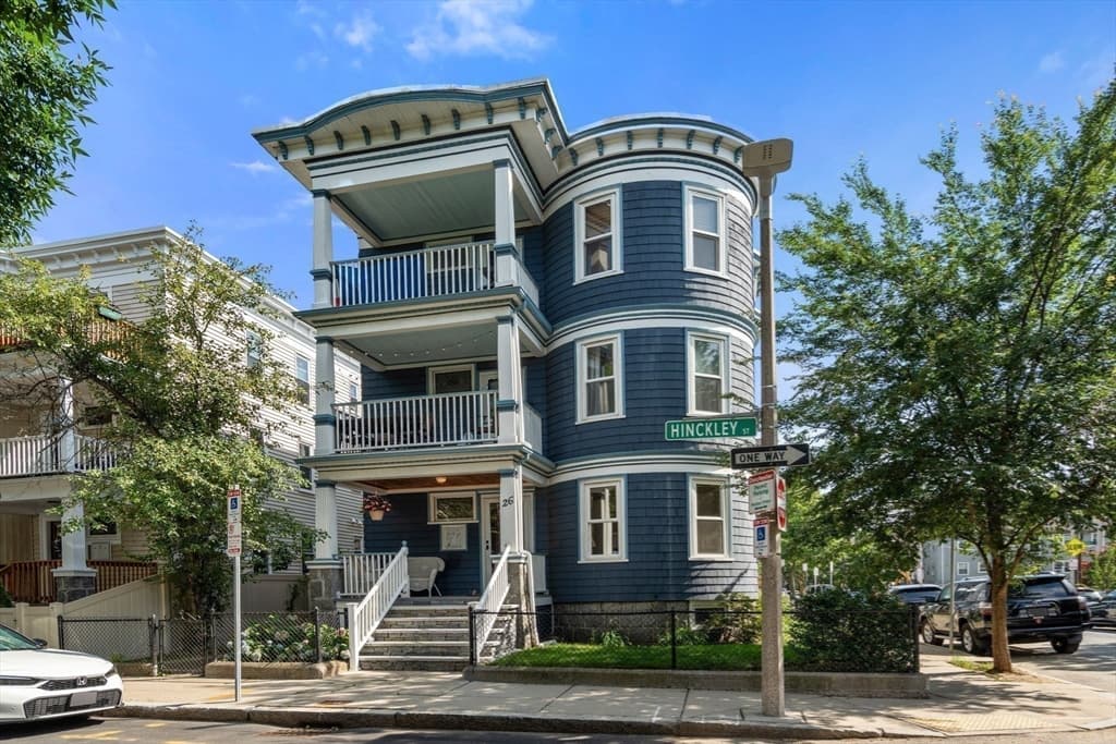 26 Hinckley St # 1, Boston MA 02125