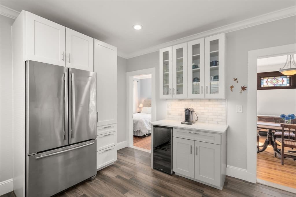 26 Hinckley St # 1, Boston MA 02125 photo 9