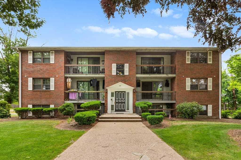 1 Centre St # 9, Canton MA 02021