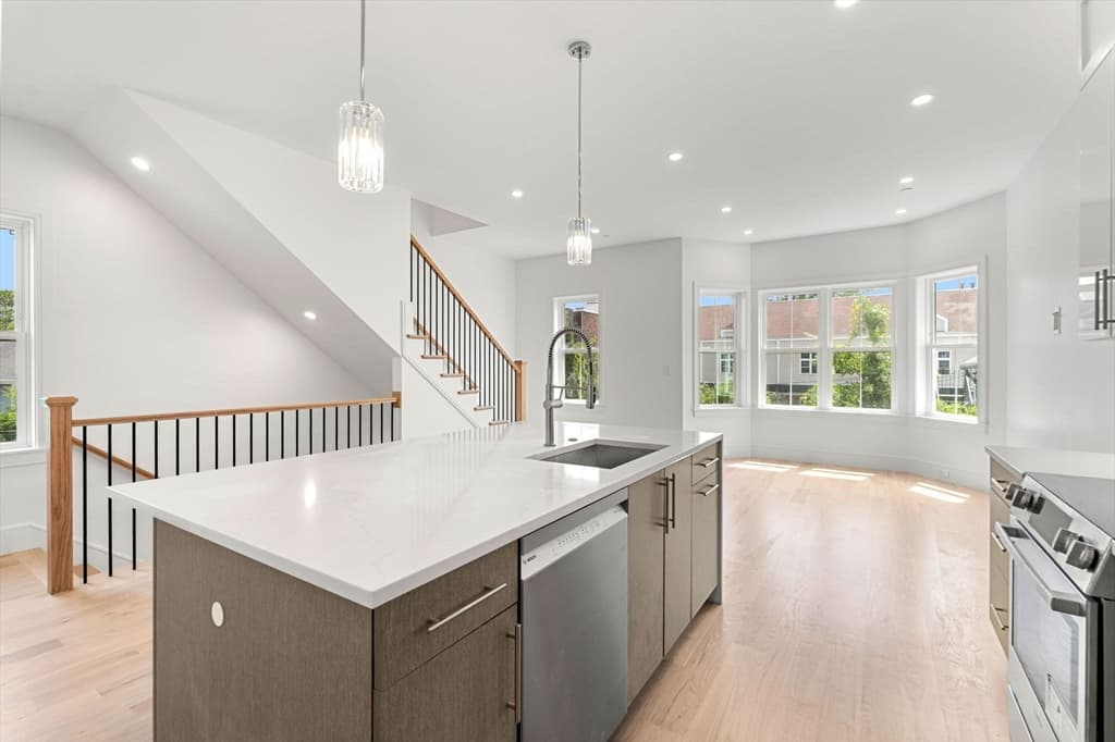 108 Allston Street # 4, Boston MA 02134