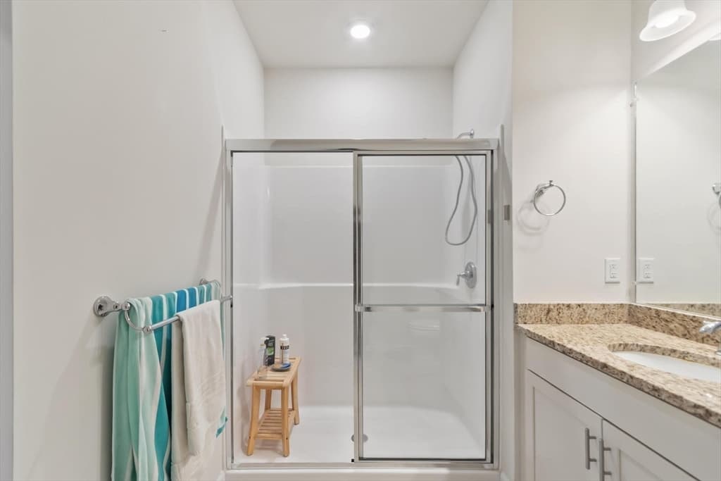 Condominium at 2 Francis Dr # 203, Andover MA 01810, Andover, photo 16 of 32
