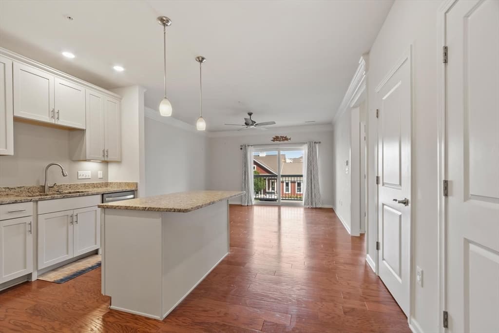 Condominium at 2 Francis Dr # 203, Andover MA 01810, Andover, photo 3 of 32
