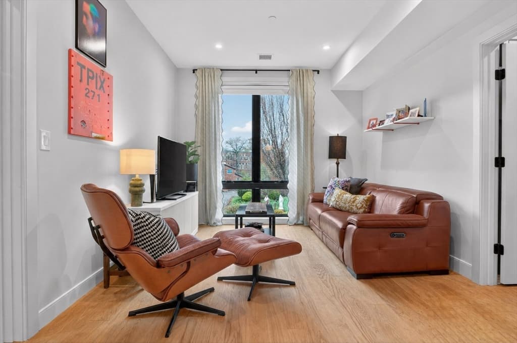1710 Dorchester Avenue # 202, Boston MA 02124 photo 12