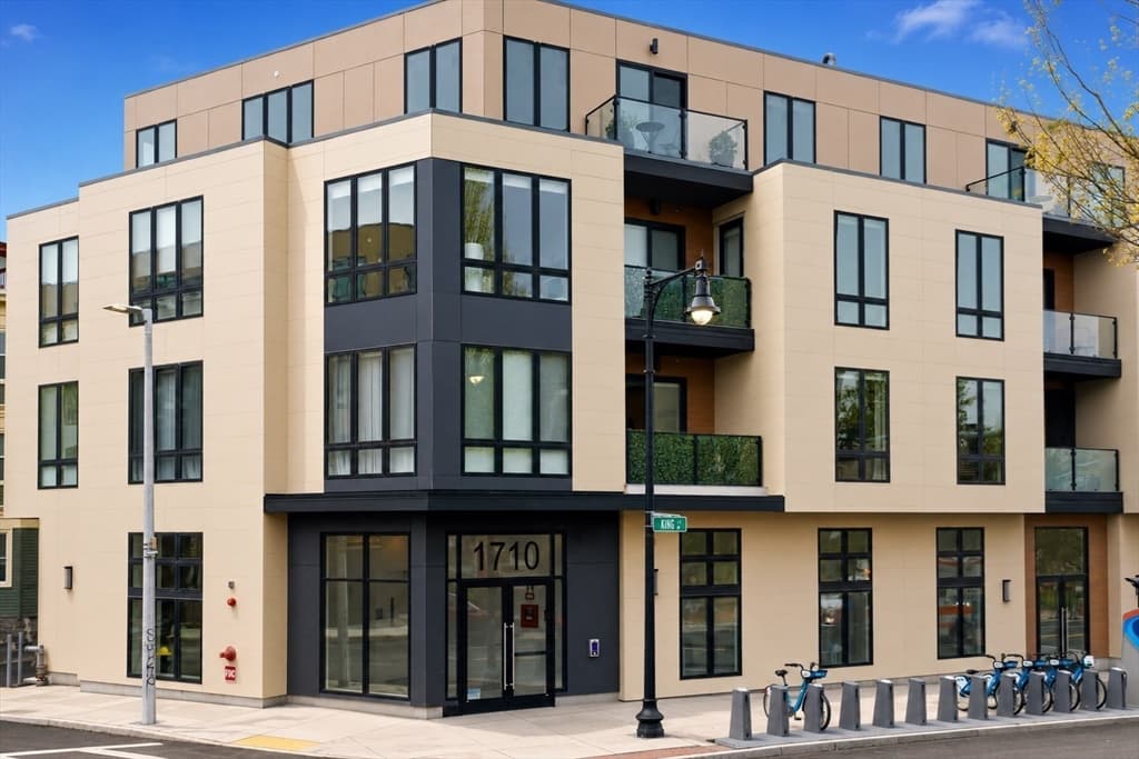 1710 Dorchester Avenue # 202, Boston MA 02124
