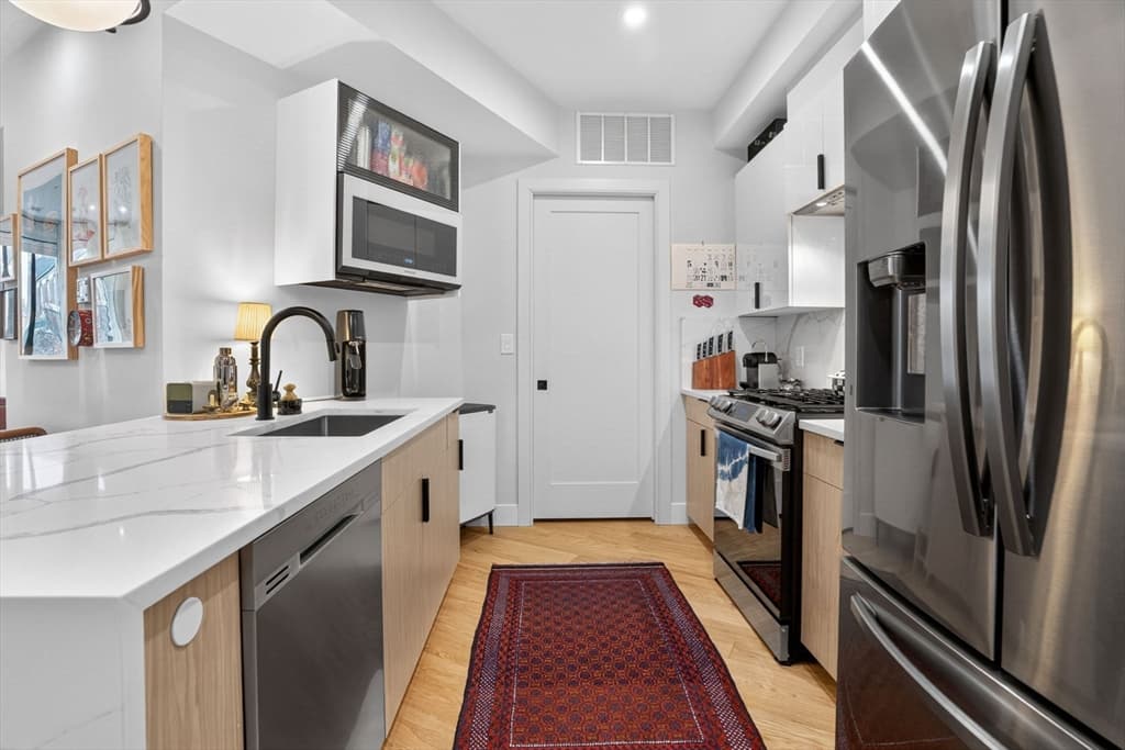 1710 Dorchester Avenue # 202, Boston MA 02124 photo 5