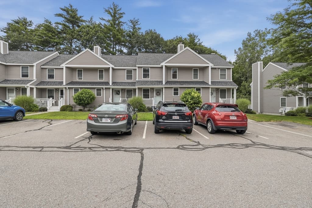212 Bayberry Hill Lane # 212, Leominster MA 01453 photo 3