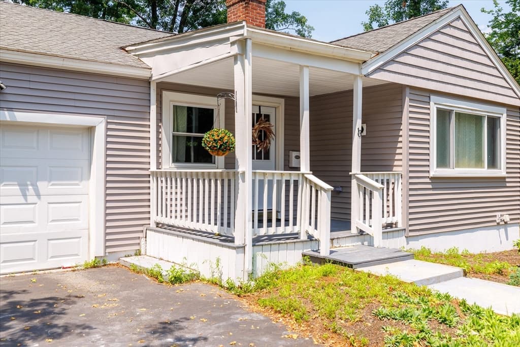 13 Curley Dr, Hudson MA 01749 photo 3