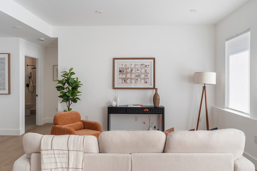 27 Dixwell St # 4A, Boston MA 02119 photo 9