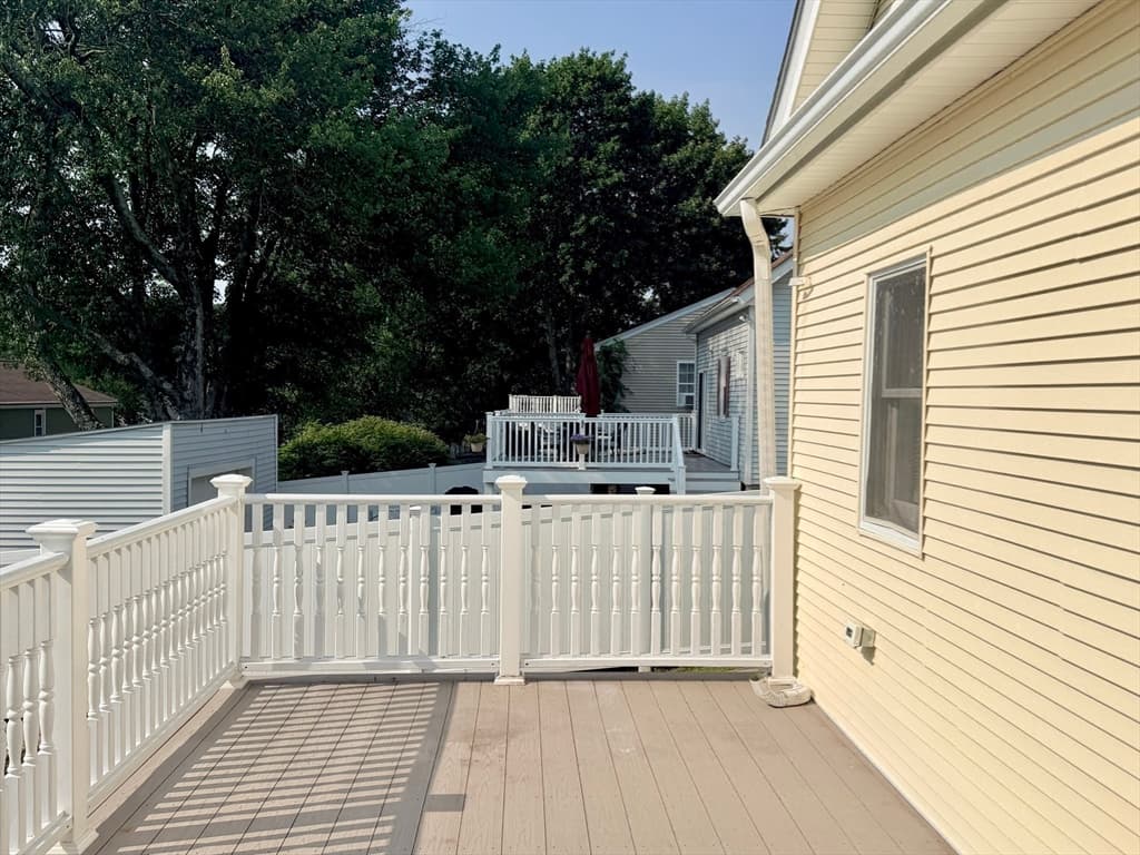 22 Pelican Ave, Worcester MA 01605 photo 13