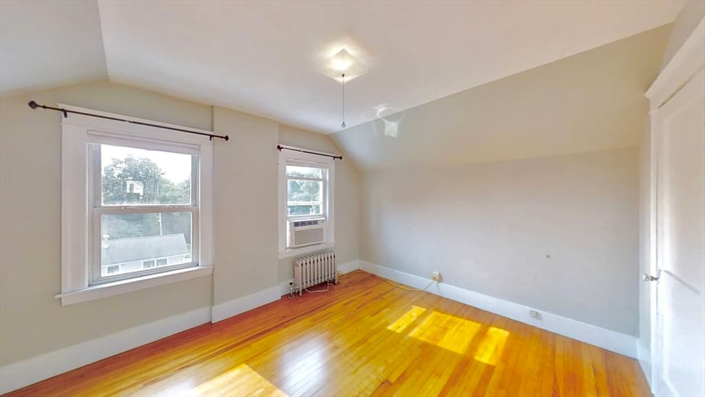 22 Pelican Ave, Worcester MA 01605 photo 28