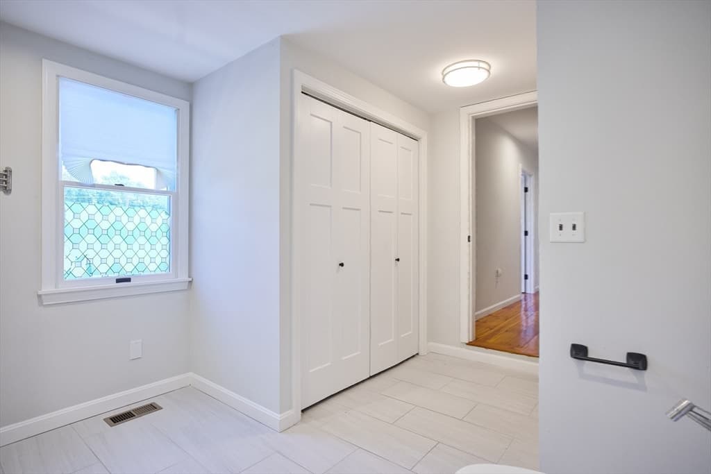 15 Clark St # 15, Winchester MA 01890 photo 18