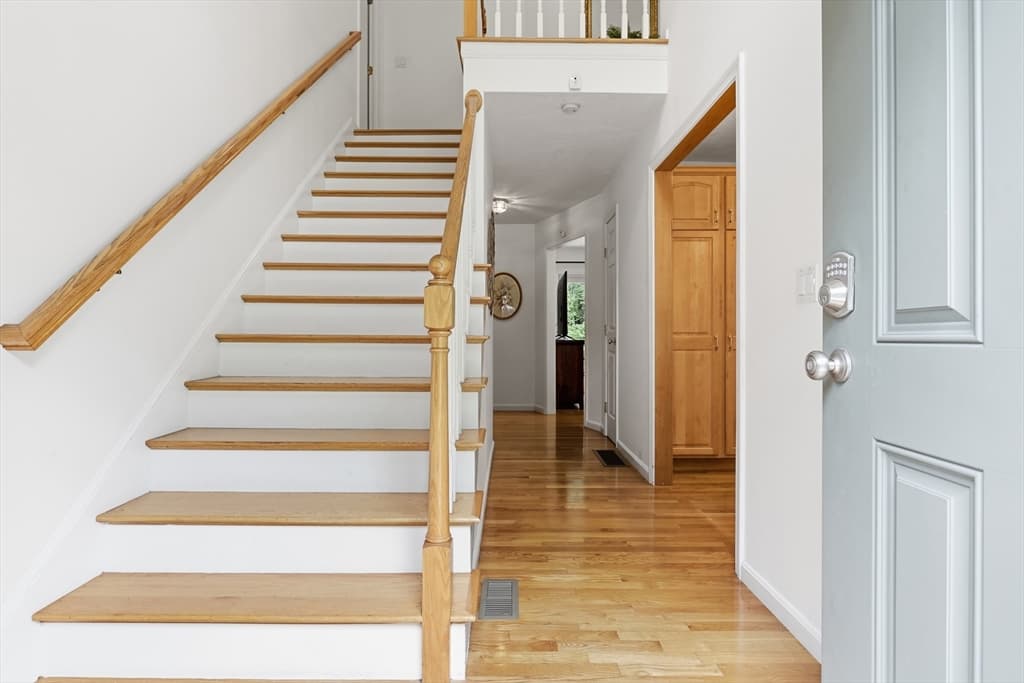 Single Family Residence at 32 Shaker Lane, Littleton MA 01460, Littleton, photo 5 of 35