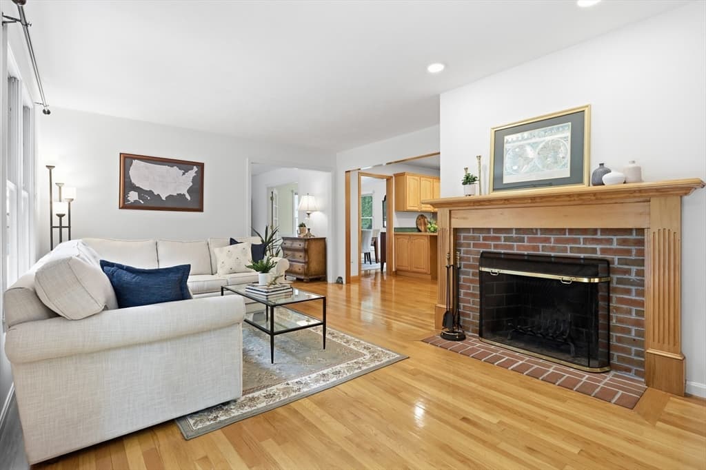 Single Family Residence at 32 Shaker Lane, Littleton MA 01460, Littleton, photo 10 of 35