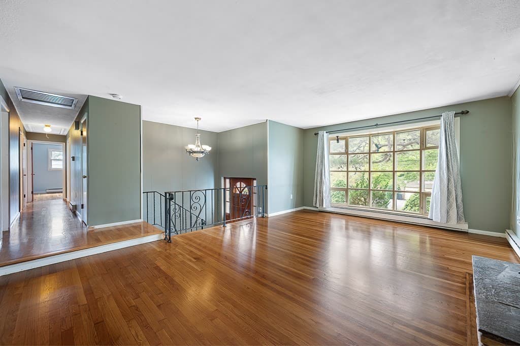 36 Roman Dr, Shrewsbury MA 01545 photo 3