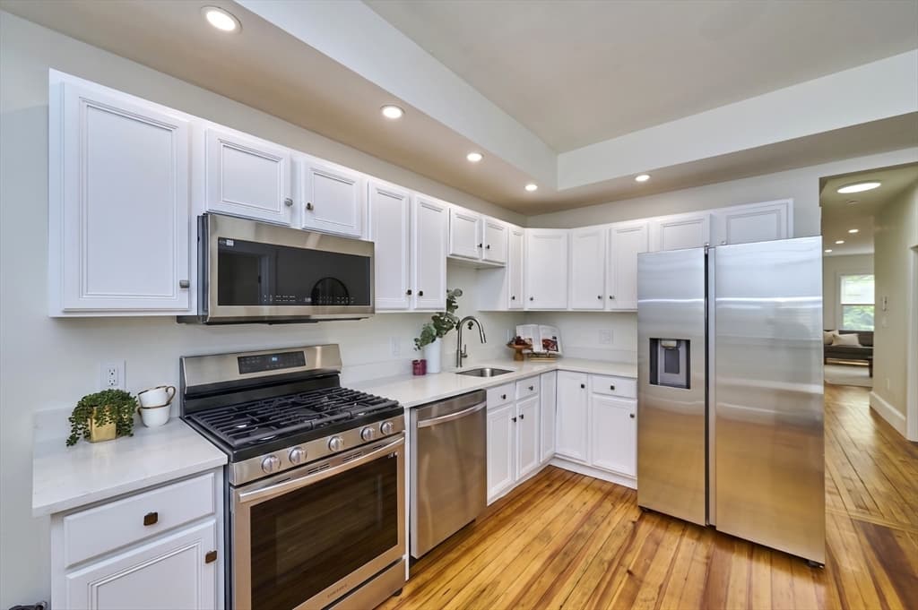 Condominium at 363 Cardinal Medeiros Ave # 363, Cambridge MA 02141, Cambridge, photo 5 of 20