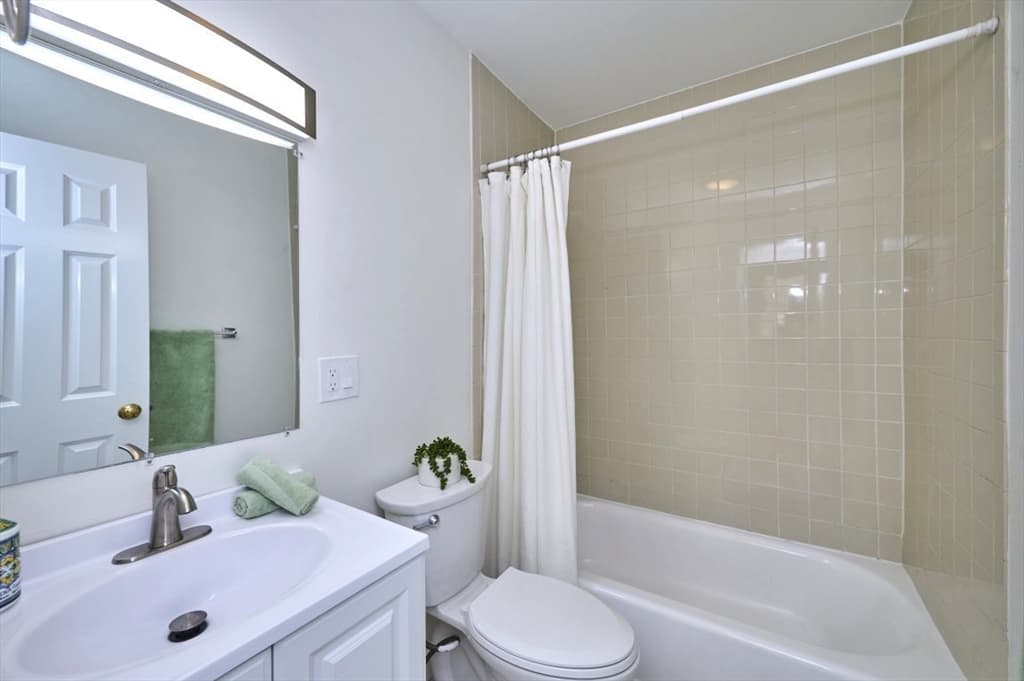 Condominium at 363 Cardinal Medeiros Ave # 363, Cambridge MA 02141, Cambridge, photo 10 of 20