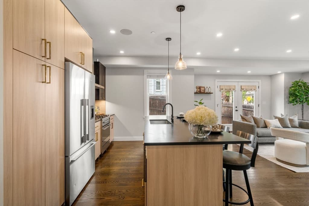38 Armandine Street # 1, Boston MA 02124 photo 4