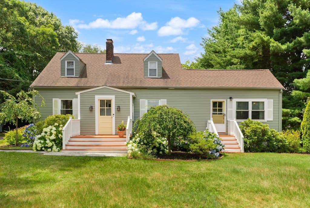 335 Moosehill Road, Walpole MA 02032