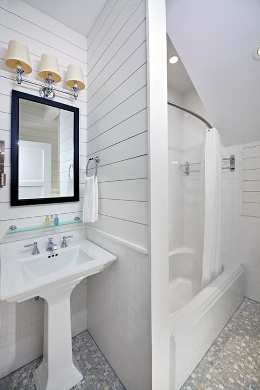 131 North Water St-Huxford Cottage # 94, Edgartown MA 02539 photo 10