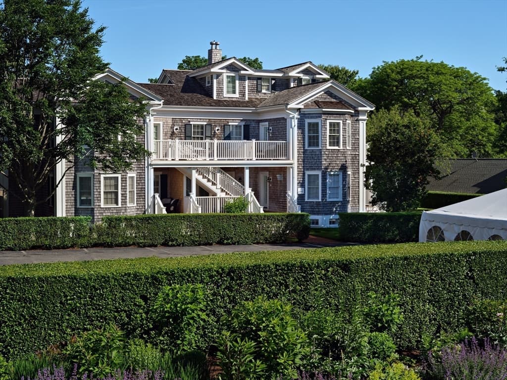 131 North Water St-Huxford Cottage # 94, Edgartown MA 02539 photo 4