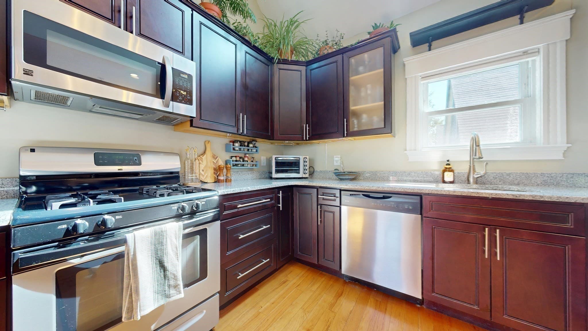 Condominium at 4 Cameron # 2, Somerville MA 02144, photo 13 of 24