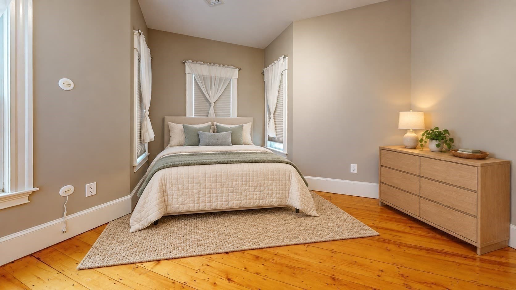 Condominium at 4 Cameron # 2, Somerville MA 02144, photo 17 of 24