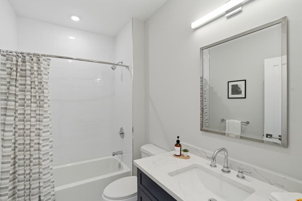267 Old Colony # 501, Boston MA 02127 photo 27