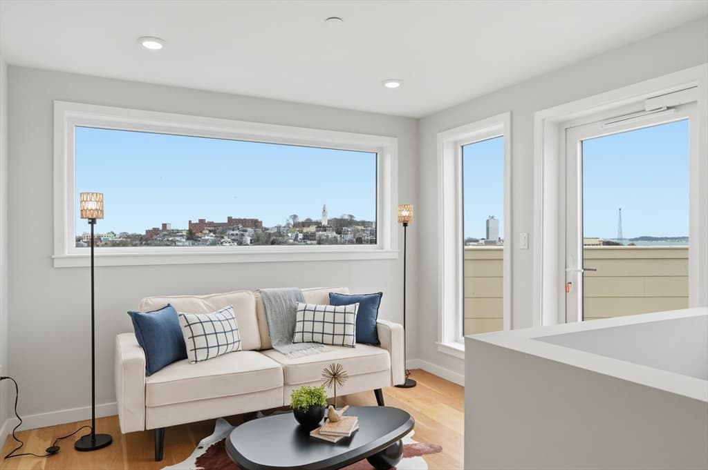 Condominium at 267 Old Colony # 606, Boston MA 02127, Boston, photo 12 of 36