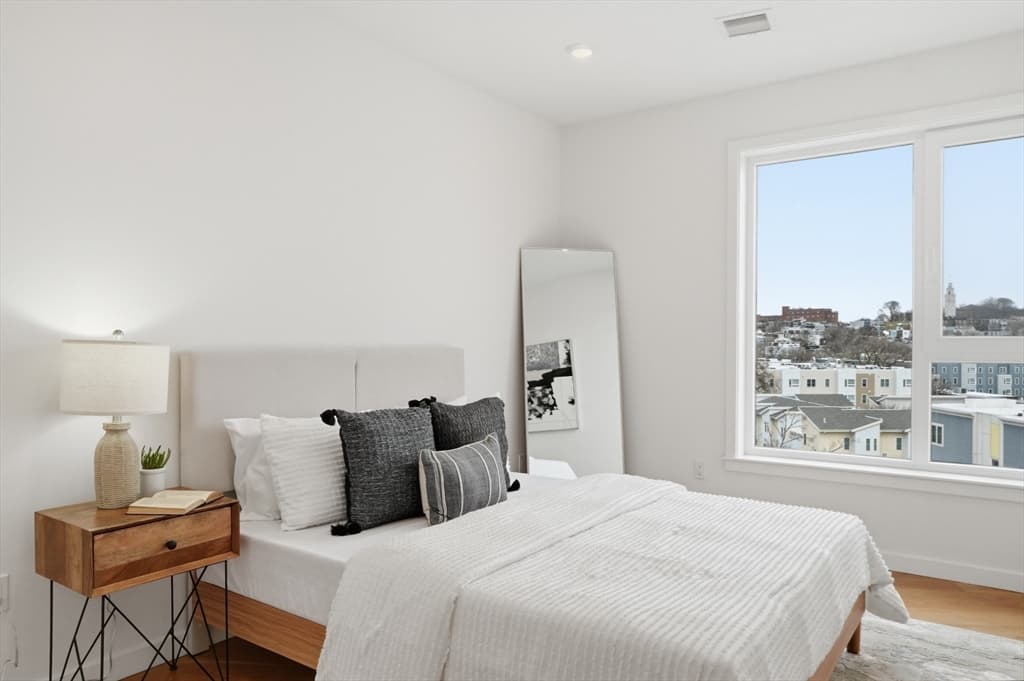 Condominium at 267 Old Colony # 606, Boston MA 02127, Boston, photo 22 of 36