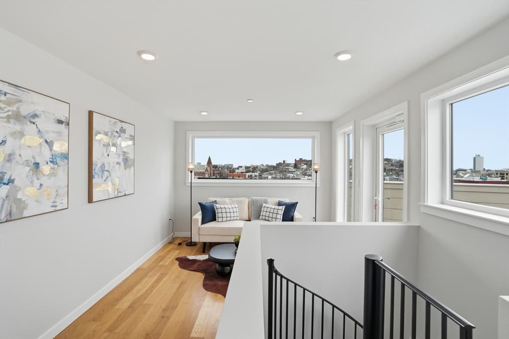 Condominium at 267 Old Colony # 606, Boston MA 02127, Boston, photo 10 of 36