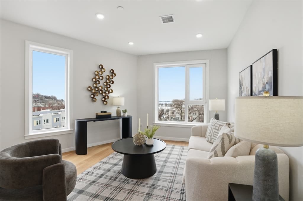 Condominium at 267 Old Colony # 606, Boston MA 02127, Boston, photo 8 of 36