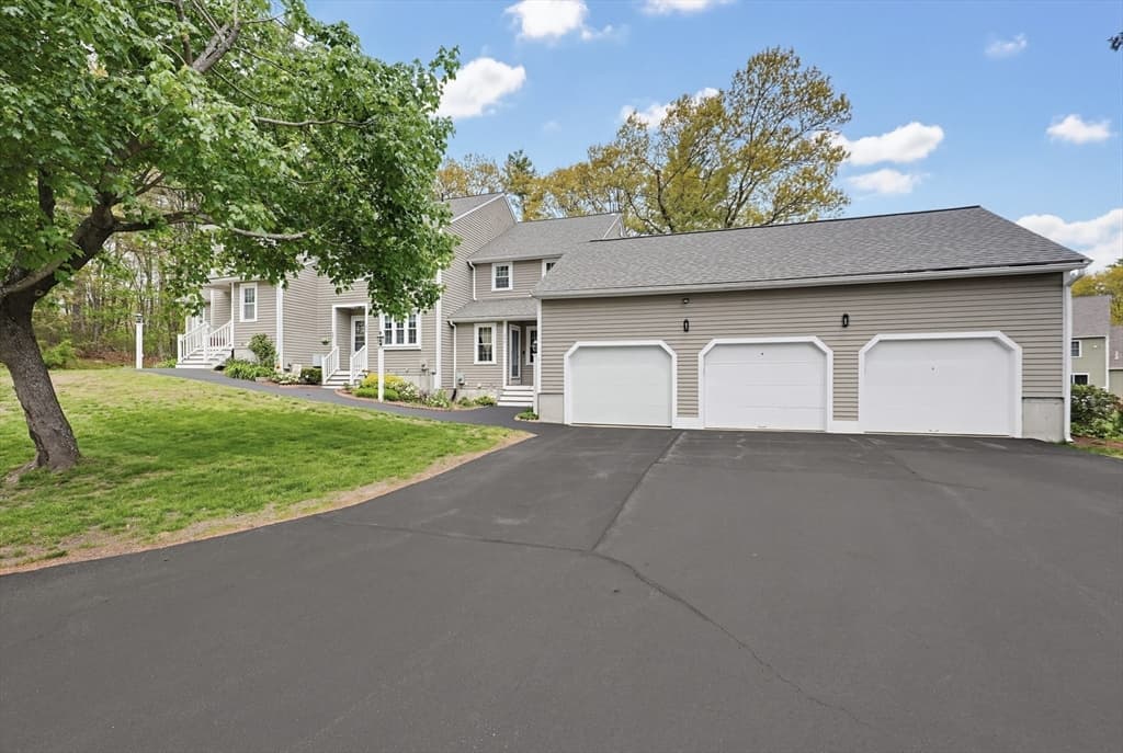 206 Laurelwood Dr # 206, Hopedale MA 01747 photo 2