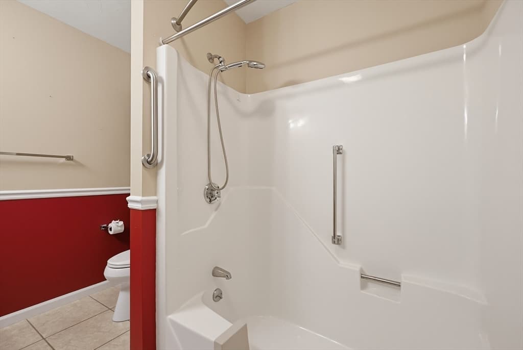 206 Laurelwood Dr # 206, Hopedale MA 01747 photo 28
