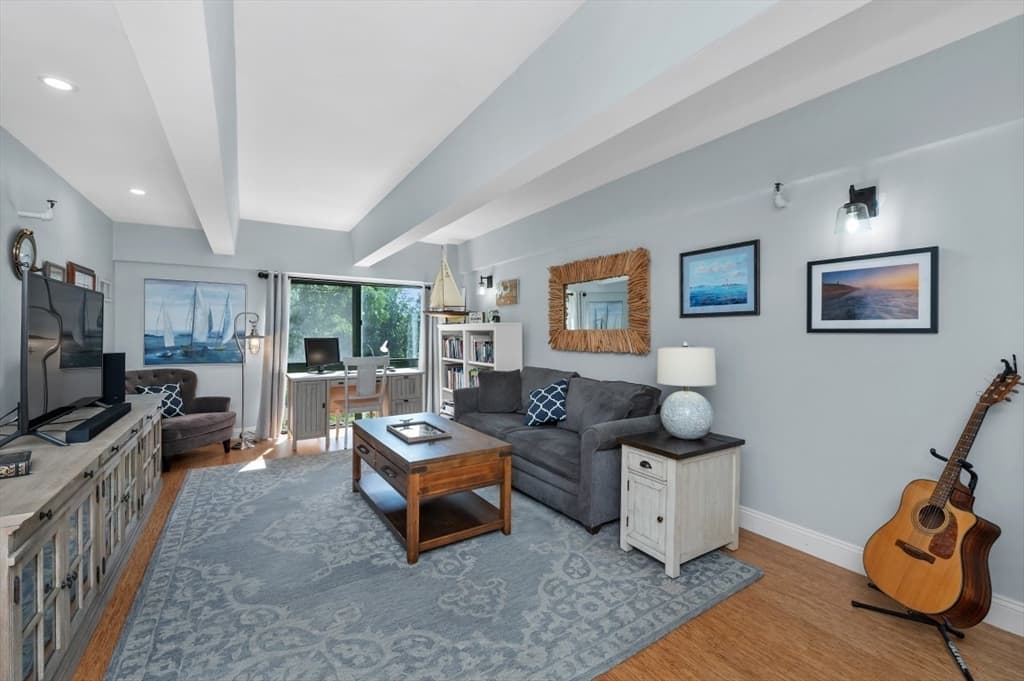 42 Eighth Street # 3410, Boston MA 02129