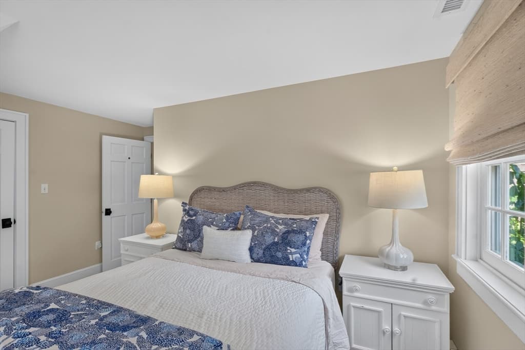 205 Meetinghouse Way, Edgartown MA 02539 photo 26