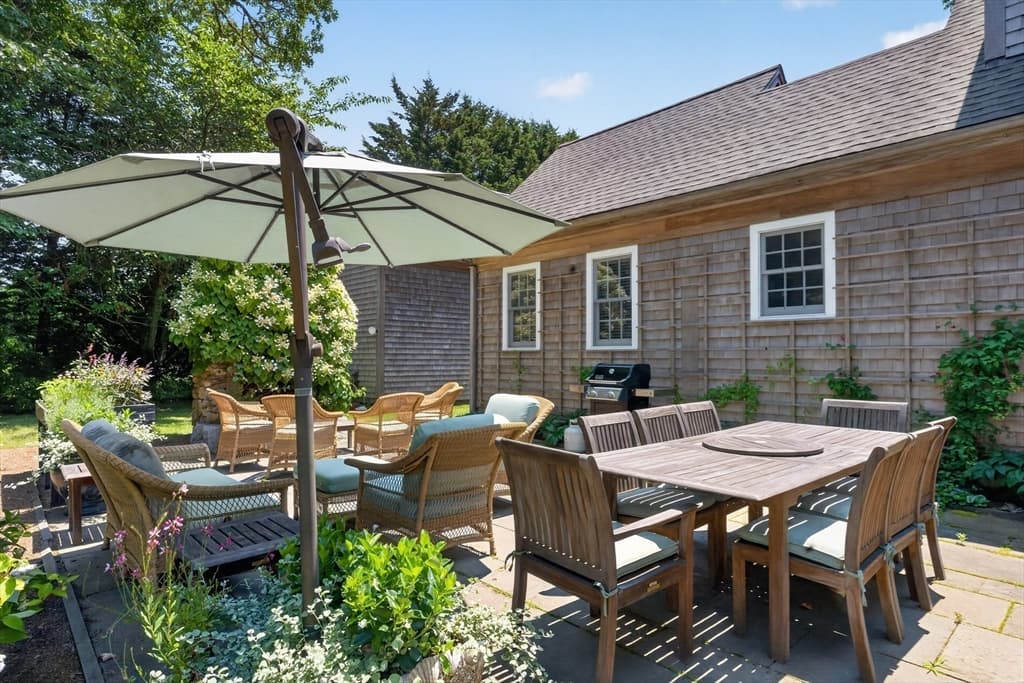 205 Meetinghouse Way, Edgartown MA 02539 photo 11