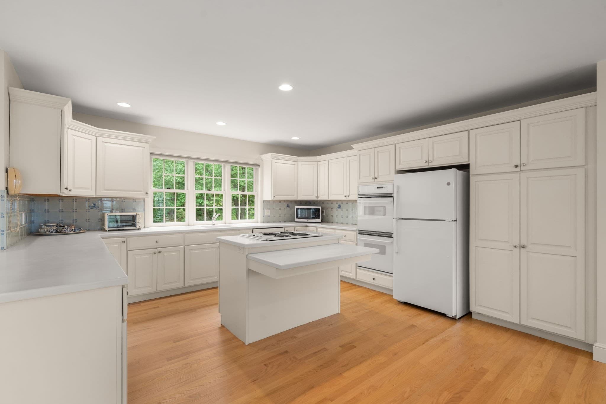 Single Family Residence at 6 Boulder Top, Rockport MA 01966, Rockport, photo 12 of 39