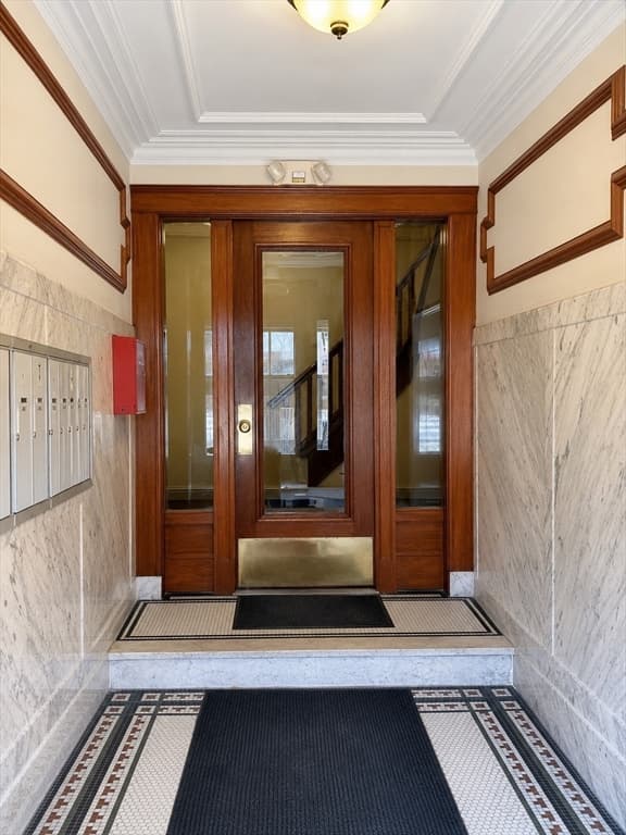 15 Colliston Rd # 6, Boston MA 02135 photo 2
