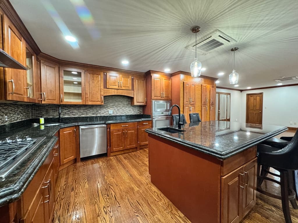915 Hathaway Road # 406, New Bedford MA 02740 photo 17