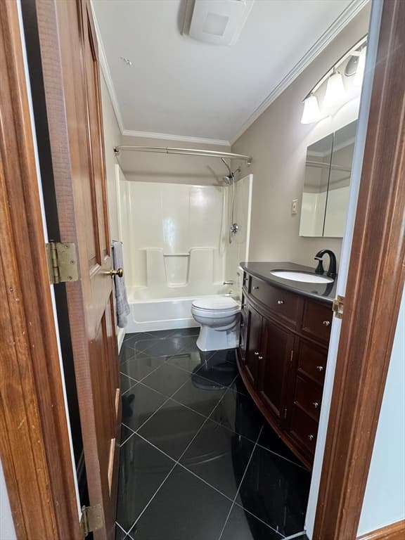 915 Hathaway Road # 406, New Bedford MA 02740 photo 5