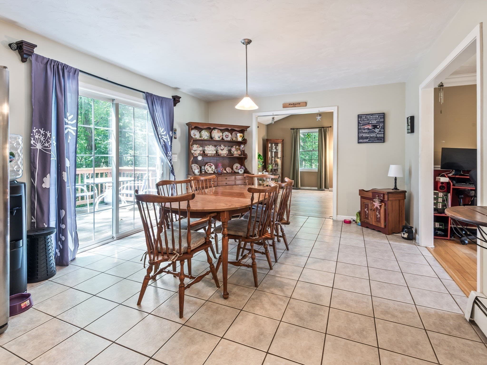 Single Family Residence at 4 Commonwealth Ave, Auburn MA 01501, Auburn, photo 10 of 40