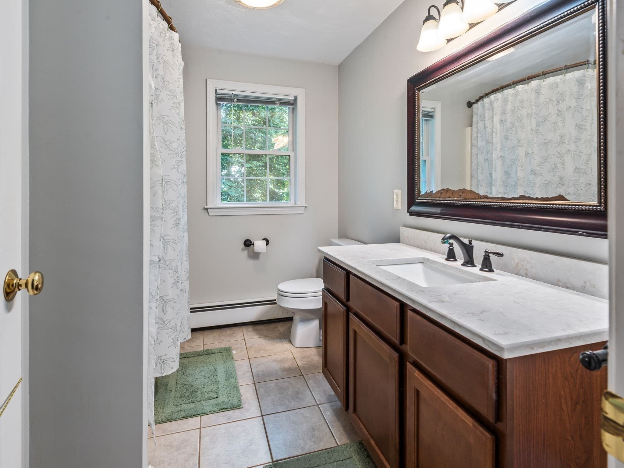 Single Family Residence at 4 Commonwealth Ave, Auburn MA 01501, Auburn, photo 31 of 40