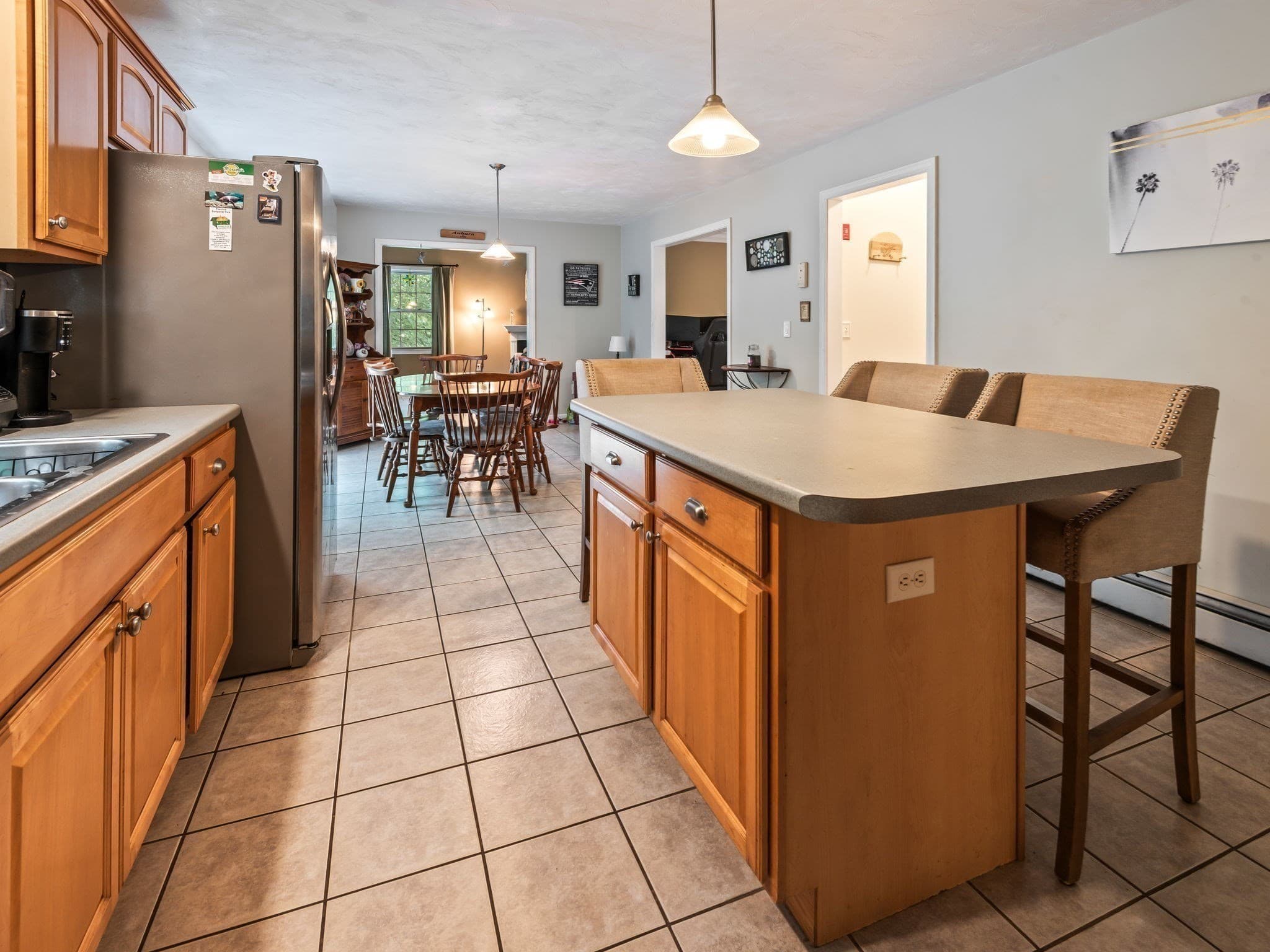 Single Family Residence at 4 Commonwealth Ave, Auburn MA 01501, Auburn, photo 8 of 40