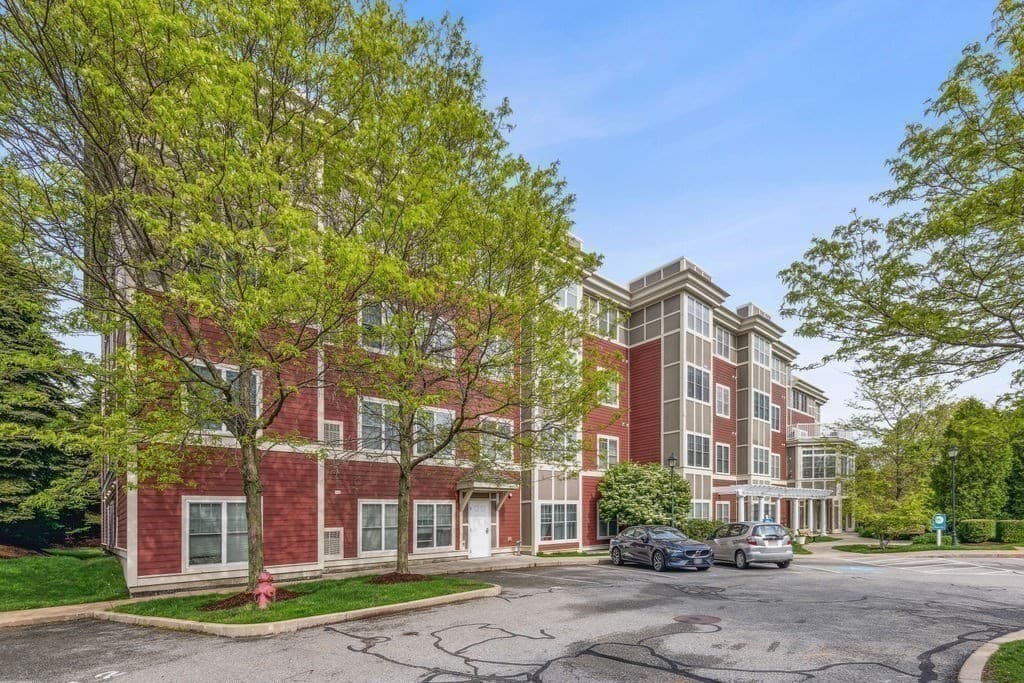35 Commonwealth Ave # 110, Newton MA 02459 photo 37